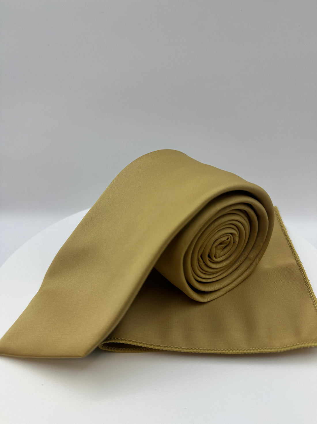 Goud Satijn - Stropdas en Pochet - Model SP1052